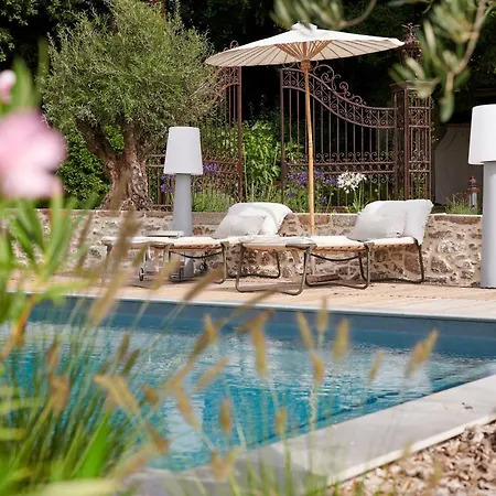 Villa Po'strophe - Batiment Classe Avec Piscine
