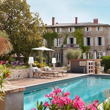 Po'strophe - Batiment Classe Avec Piscine * كليسون