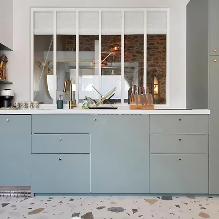 فيلة Po'strophe - Batiment Classe Avec Piscine كليسون