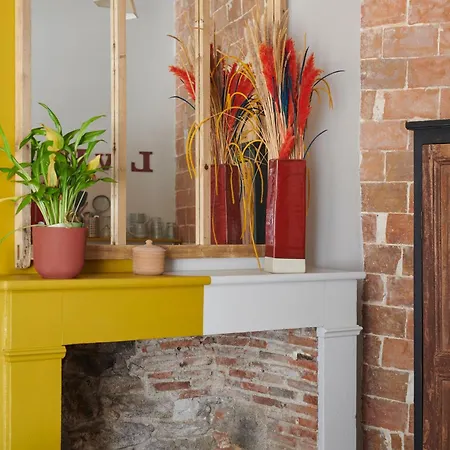 Po'strophe - Batiment Classe Avec Piscine * كليسون