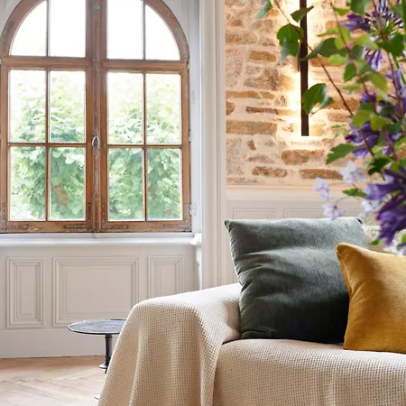 Po'strophe - Batiment Classe Avec Piscine