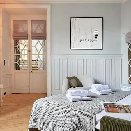 فيلة Po'strophe - Batiment Classe Avec Piscine كليسون