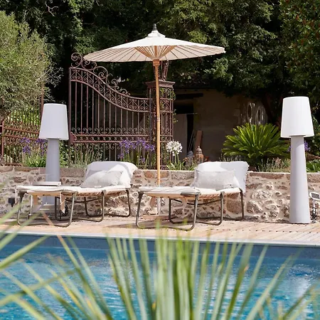 فيلة Po'strophe - Batiment Classe Avec Piscine *