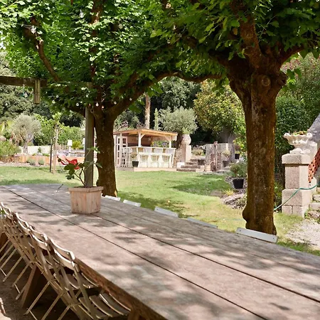 Po'strophe - Batiment Classe Avec Piscine *