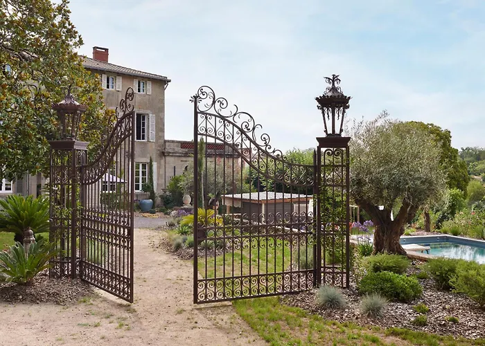 Po'strophe - Bâtiment Classé Avec Piscine *