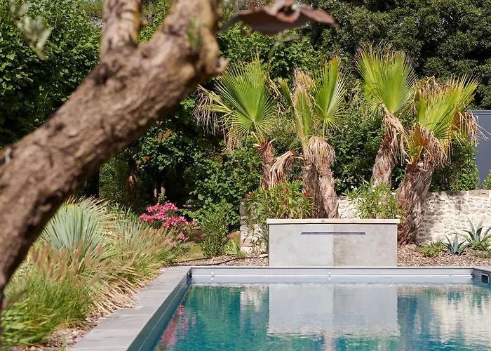 Po'strophe - Bâtiment Classé Avec Piscine Clisson