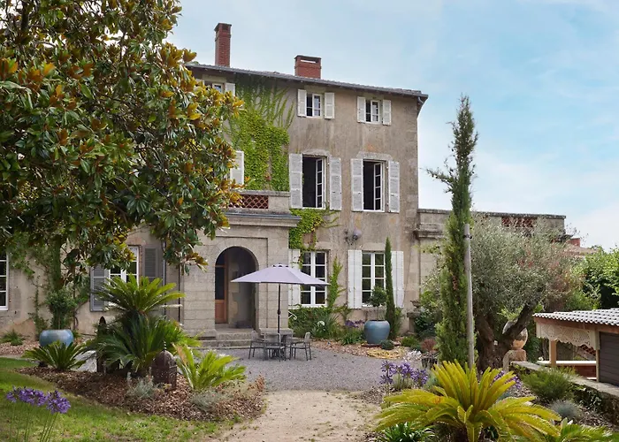 Po'strophe - Bâtiment Classé Avec Piscine Clisson