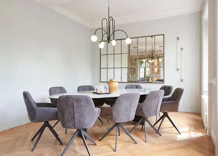 Po'strophe - Bâtiment Classé Avec Piscine *