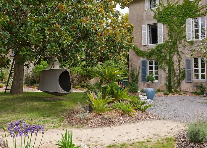 Po'strophe - Bâtiment Classé Avec Piscine Clisson